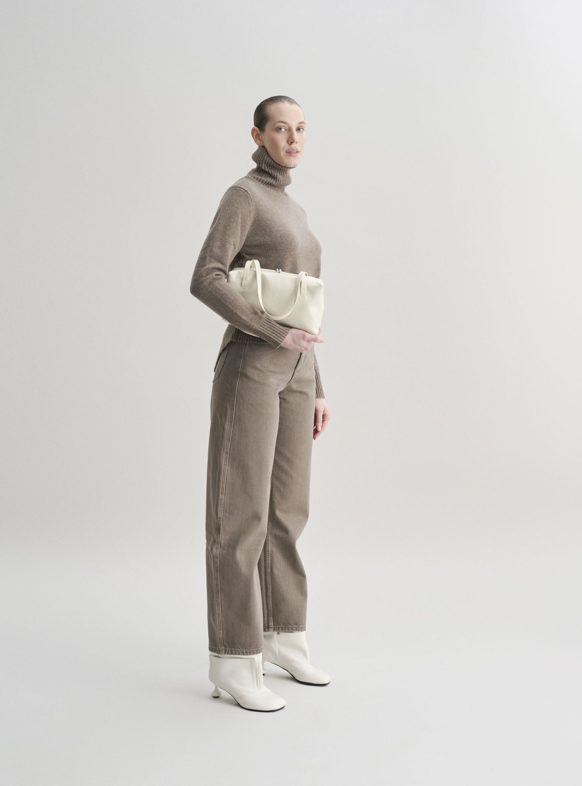 NAELA wool jumper with back detail
